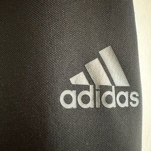 Men’s Adidas Sweat pants.
